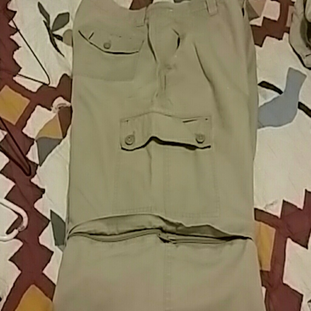 Cherokee men canvas pants/shorts zip off to shorts